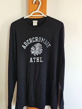 Abercrombie & Fitch Long Sleeved Tee